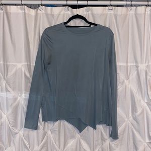 Lululemon long-sleeve top size 6 blue-ish
